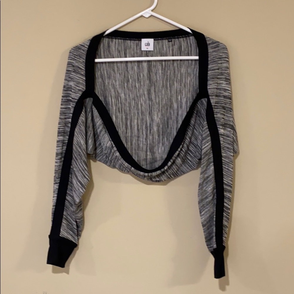 Cabi #3103 “Horizontal” Shrug